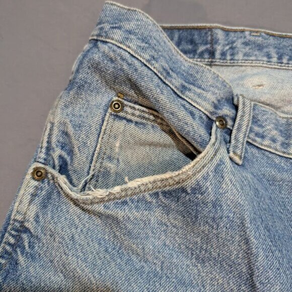 Vtg Wrangler Light Wash Jeans Made in Mexico Size 38x34 - Picture 10 of 16